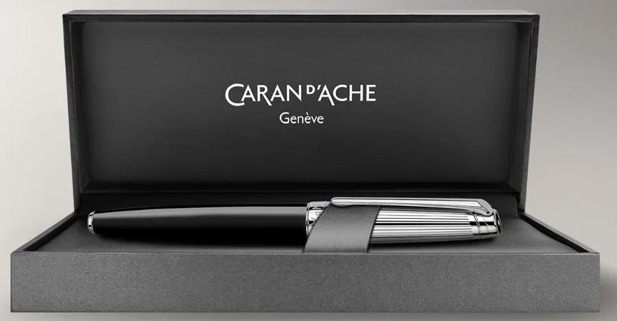 picture 2  Léman Fountain Pen - Bicolor Black silver plated/rhodium coated