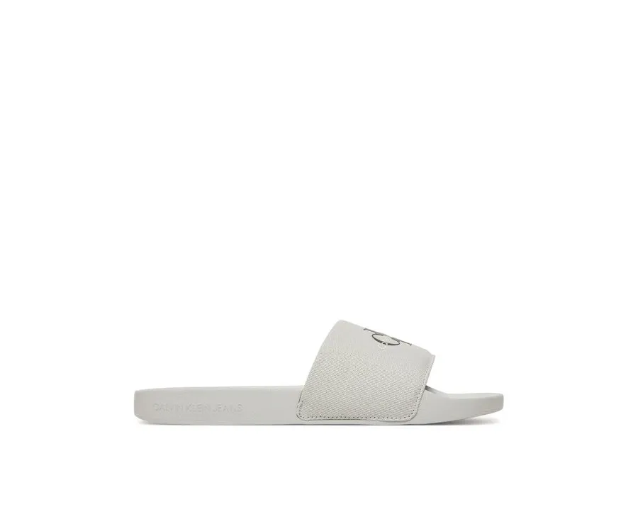 obrazek 1 Calvin Klein Jeans Klapki Slide Monogram Cv YM0YM01271 Szary