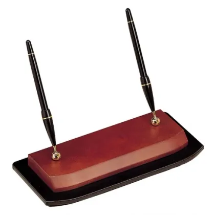 Zdjęcie Drewniana podstawka na dwa długopisy