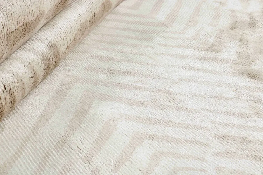picture 3 Luxurious beige geometric rug - COSMOU PLUME 7053