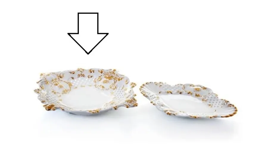 picture 1 Baroque beautiful cake stand made of ceramics - Ceramiche ML