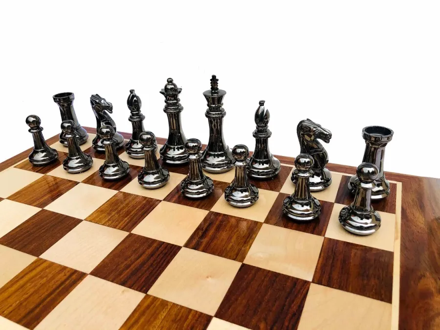 obrazek 7 Ekskluzywny zestaw mosiężnych szachów Staunton - The Chess Empire