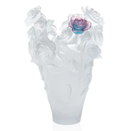 Zdjęcie Niepowtarzalny kryształowy biały wazon w kształcie bukietu róż – marka Daum