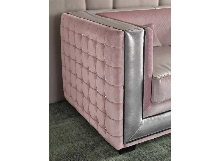 obrazek 3 Ekskluzywna dwuosobowa sofa z kolekcji Club