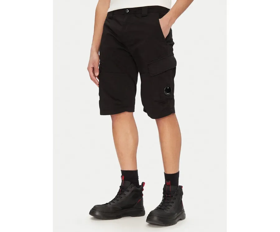 obrazek 1 C.P. Company Szorty materiałowe 18CMBE116A005694G Czarny Regular Fit