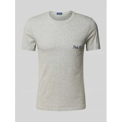 Zdjęcie T-shirt z kieszenią na piersi
