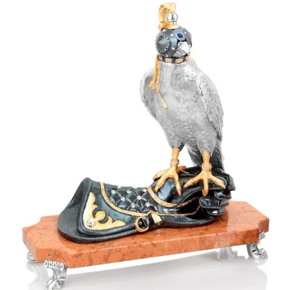 Zdjęcie Jastrząb oryginalna statuetka na biurko