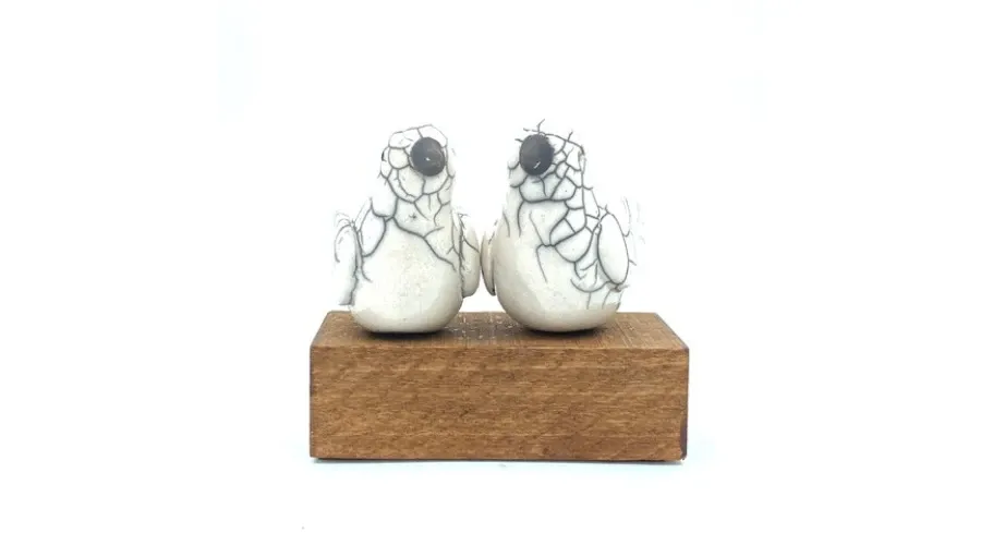 obrazek 1 Gustowna figurka z ceramiki 