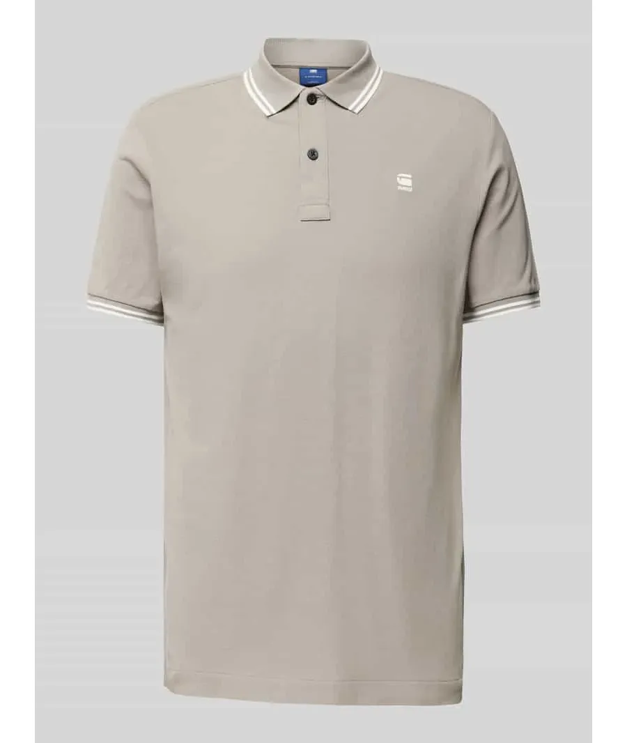 obrazek 1 Koszulka polo o kroju slim fit z przedłużonym tyłem model ‘Dunda’