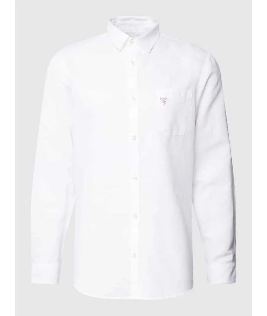 obrazek 1 Koszula casualowa o kroju regular fit z naszywką z logo