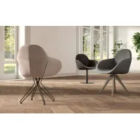 Picture Single armchair, leather, metal leg, elegant for the room