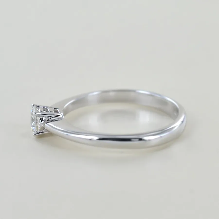 obrazek 5 Włoski średni pierścionek Solitaire z diamentem 0,31 karata