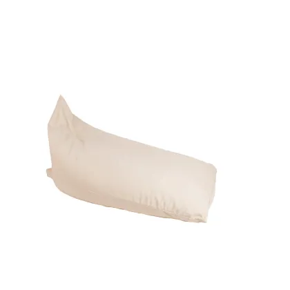 Zdjęcie Wyjątkowa prostokątna poduszka na zewnątrz