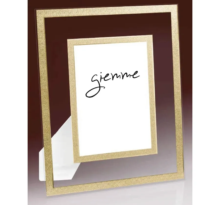 obrazek 1 Minimalistyczna złota ramka na zdjęcia 9х13 cm