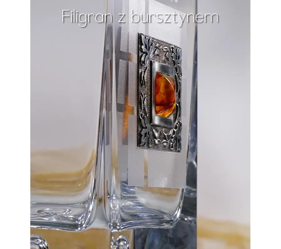 obrazek 2 Karafka i szklanki do whisky z bursztynem Legend