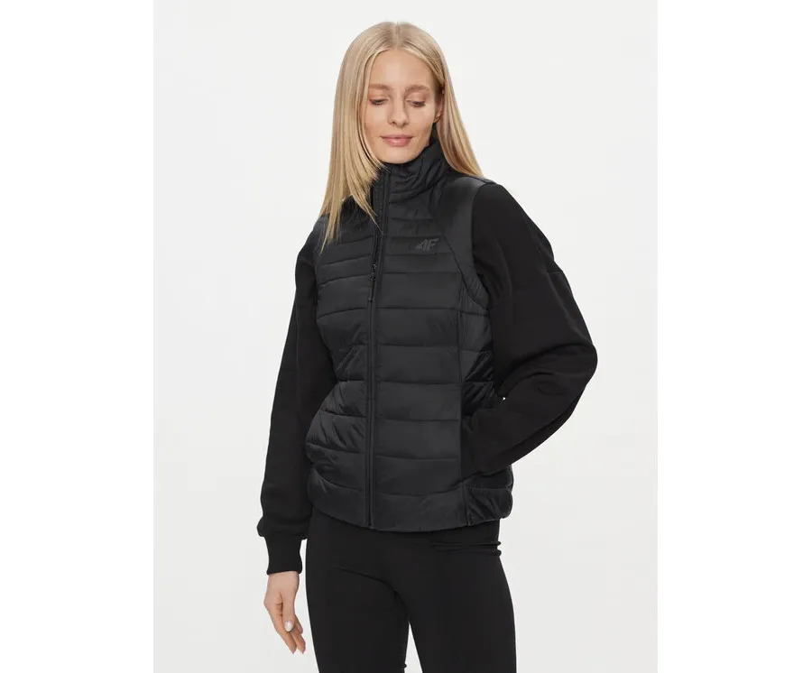 obrazek 1 4F Bezrękawnik 4FAW23TVESF072 Czarny Slim Fit