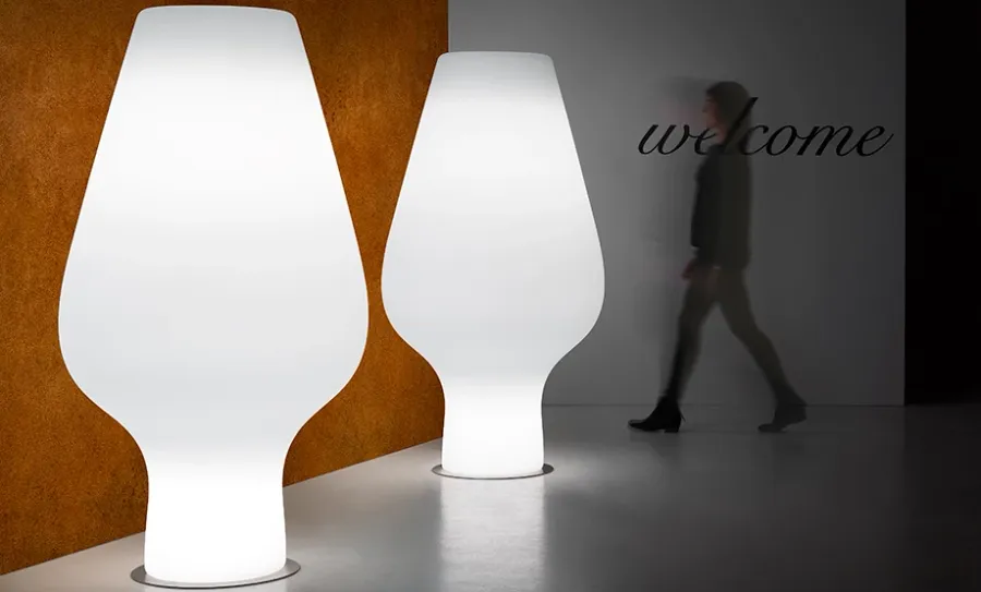 obrazek 2 Nowoczesny wazon do ogrodu i na taras podświetlany lampą led - Plust