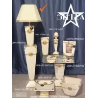 Zdjęcie Ceramiczna kwadratowa lampa na biurko