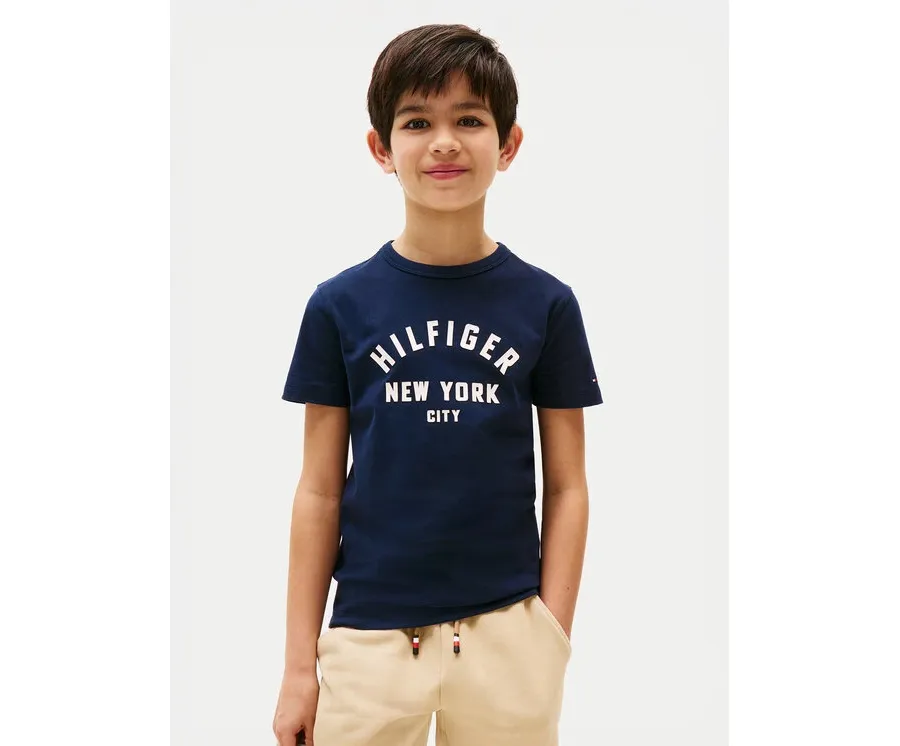 obrazek 1 Tommy Hilfiger T-Shirt Curved Graphic KB0KB09800 Granatowy Regular Fit