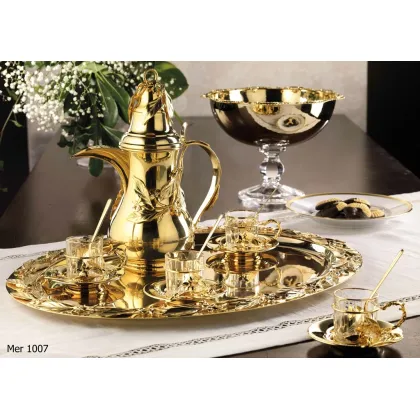 Picture Oval tray made of gilded bronze