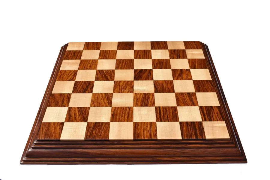 obrazek 3 Piękna ręcznie wykonana szachownica z serii Signature - The Chess Empire