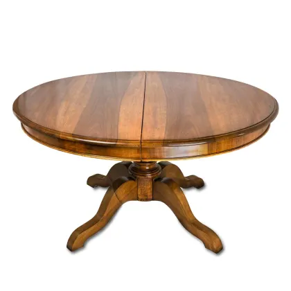 Zdjęcie Antyczny rozkładany owalny stół orzechowy z XIX wieku z rezydencji lombardzkiej