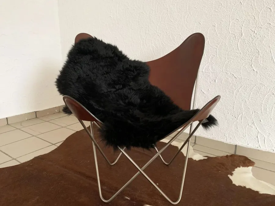 obrazek 1 Nowozelandzki dywan z czarnej owczej skóry