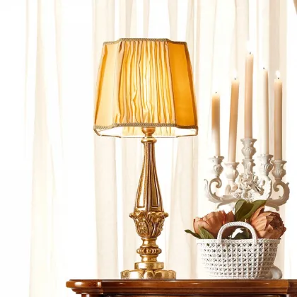 Zdjęcie Stylowa barokowa lampa na biurko z Włoch