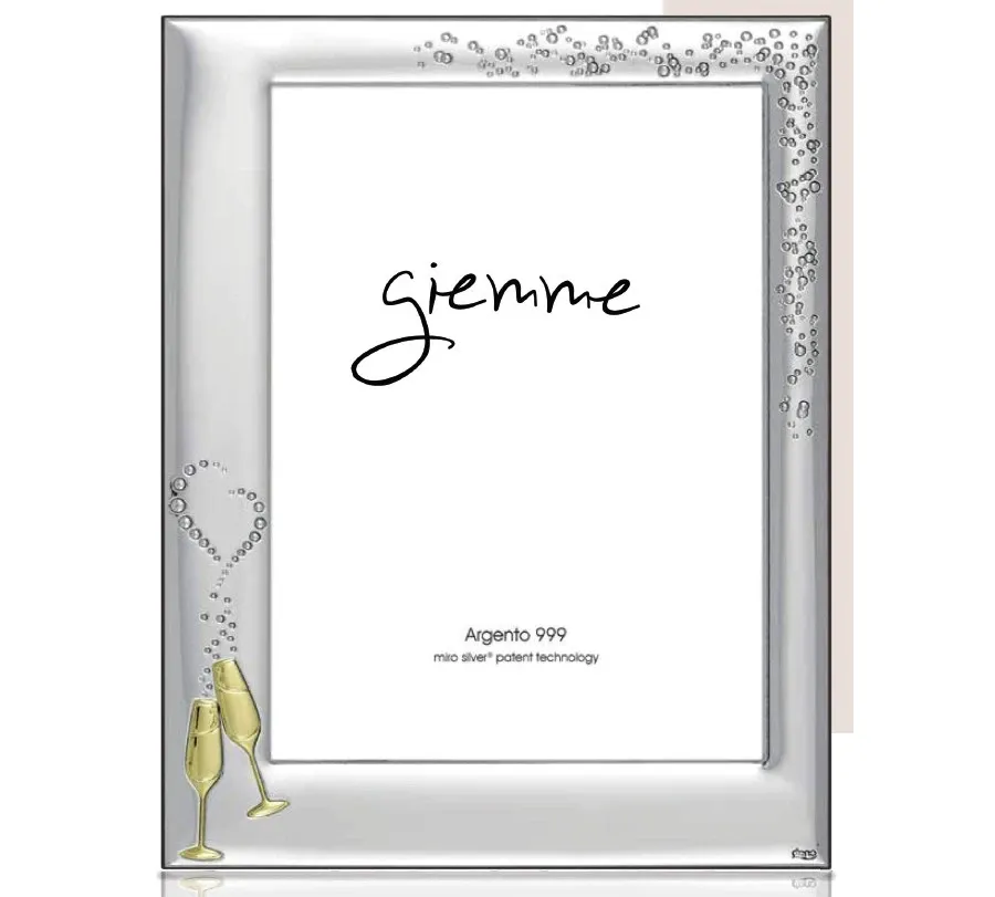 obrazek 1 Elegancka srebrna ramka na zdjęcia 13х18 cm z motywem złotych kieliszków do szampana