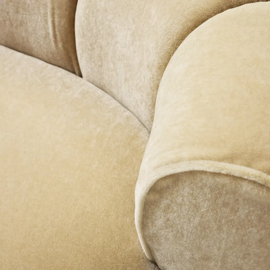 obrazek 2 Piękna trzyosobowa sofa charakteryzująca się falistą linią H.78xL.200xP.102 cm