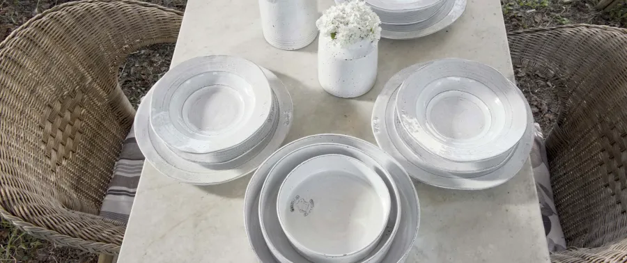 obrazek 2 Piękna ceramiczna patera na nóżce w wiejskim stylu - Virginia Casa