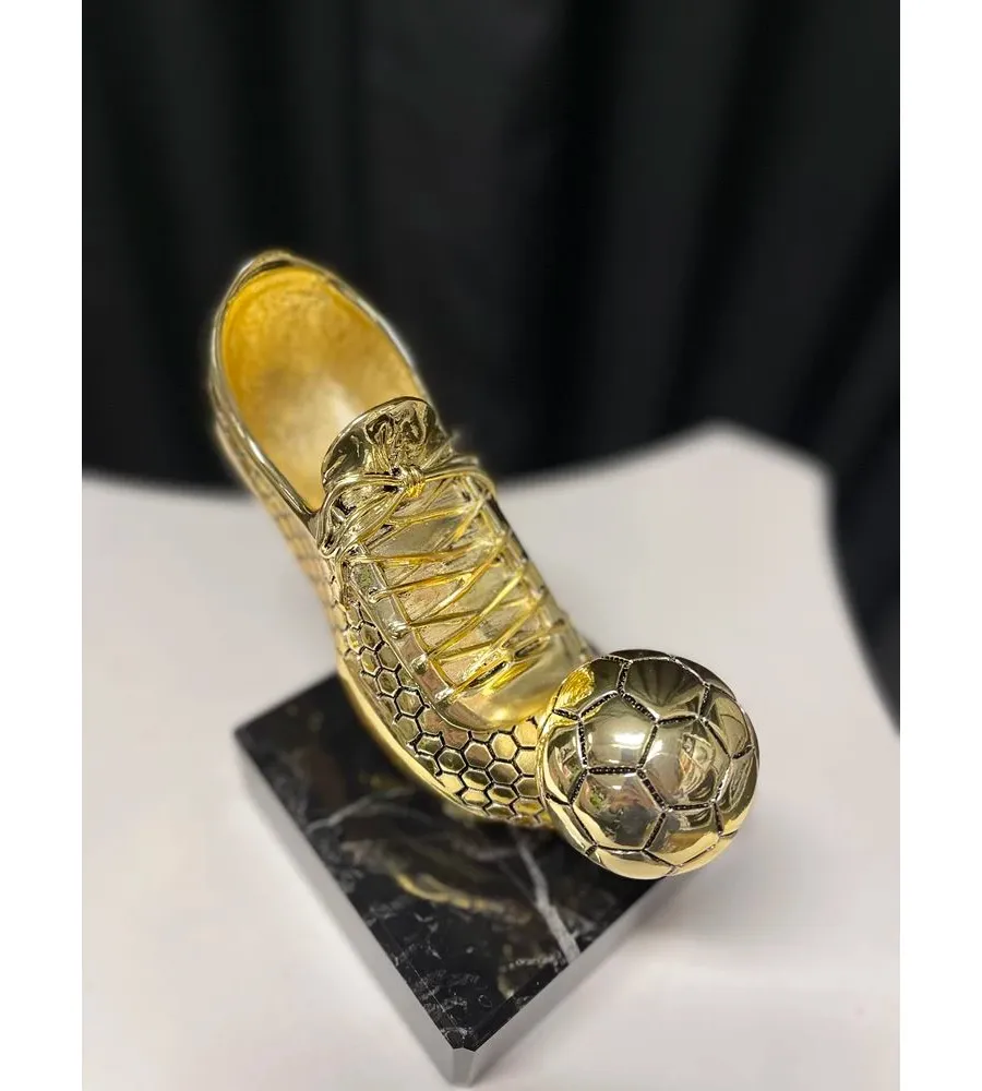 obrazek 5 Złoty but dla piłkarza - idealny upominek dla fanów