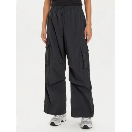 Zdjęcie New Balance Spodnie dresowe WP43534 Czarny Relaxed Fit