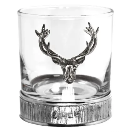 Zdjęcie Idealny prezent na każdą okazję - personalizowana szklanka do whisky