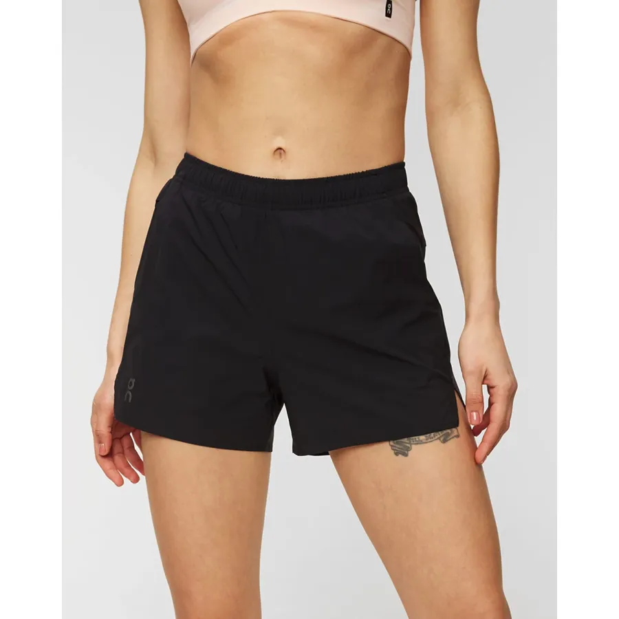 obrazek 1 Spodenki Damskie On Running Essential Shorts
