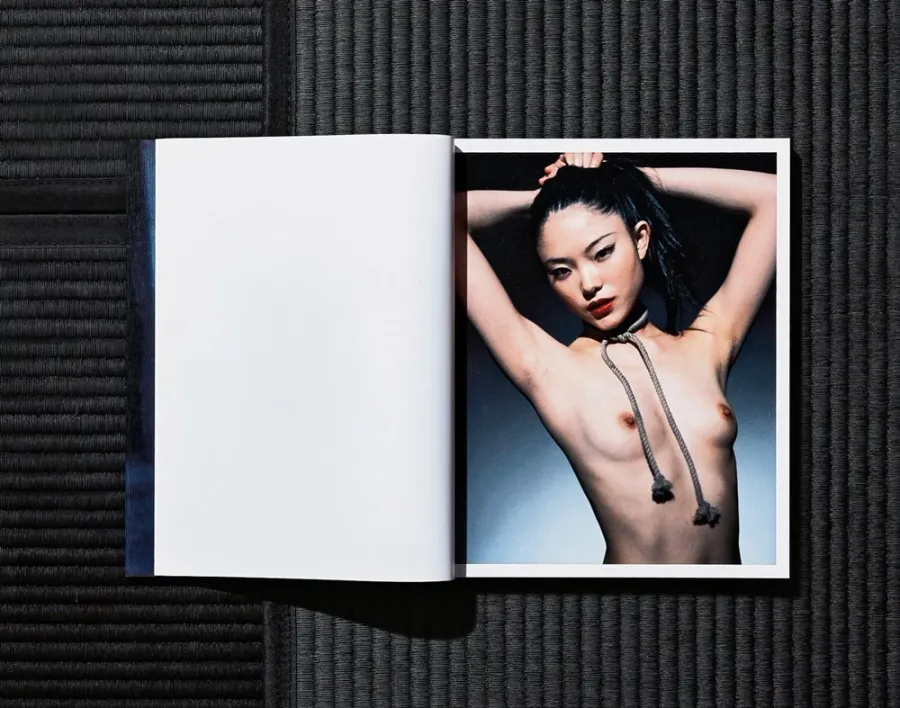 obrazek 23 Książka Nobuyoshi Araki. Bondage - Taschen