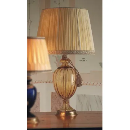 Zdjęcie Lampa ze szkła Murano ze stożkowym kloszem w kolorze kości słoniowej - Il Paralume Marina