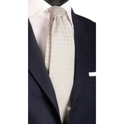 Zdjęcie Srebrnoszary wzorzysty jedwabny krawat