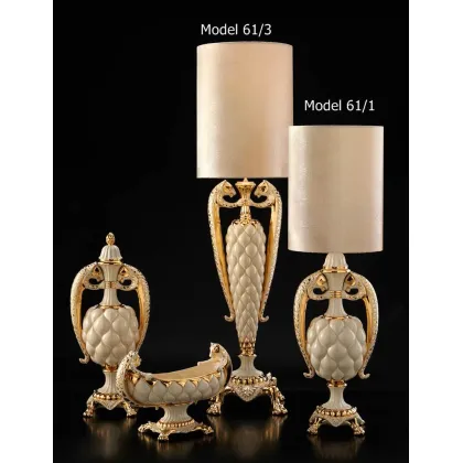 Picture Beige lamp with gold decoration