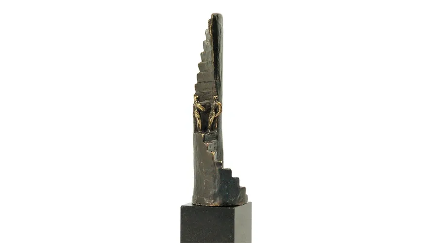 obrazek 1 Doskonała statuetka "Sukces" wykonana z platerowanego brązu na jubileusz dla firm