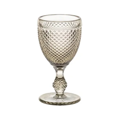 Zdjęcie Zestaw czterech brązowych kieliszków do alkoholu Cordial ze współczesnym unikatowym kształtem - Vista Alegre