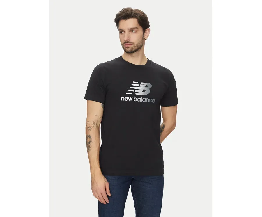 obrazek 1 New Balance T-Shirt Essentials MT51503 Czarny Regular Fit
