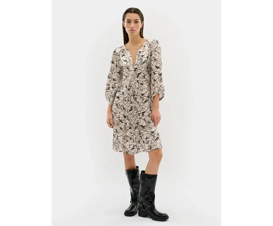 obrazek 1 Karen by Simonsen Sukienka codzienna Marbella 10104894 Beżowy Regular Fit