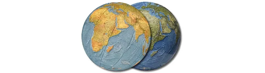 picture 6 Unique globe made of crystal glass and brass