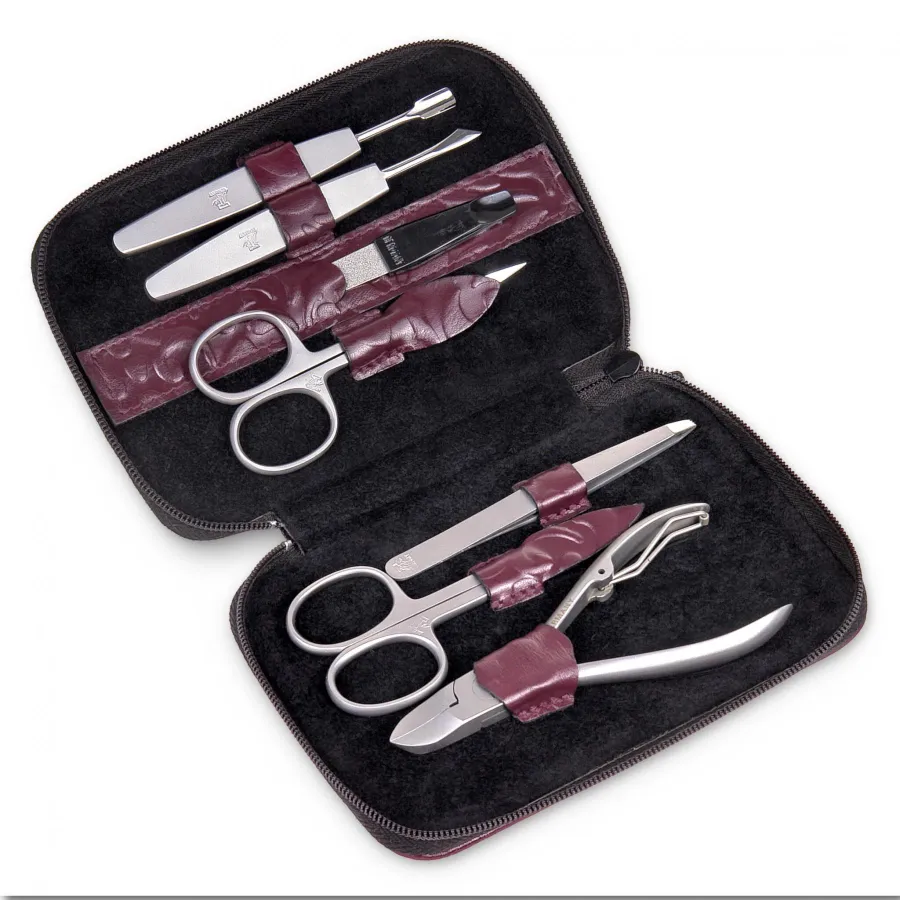 obrazek 2 Zestaw akcesoriów do manicure i pedicure w bordowym etui