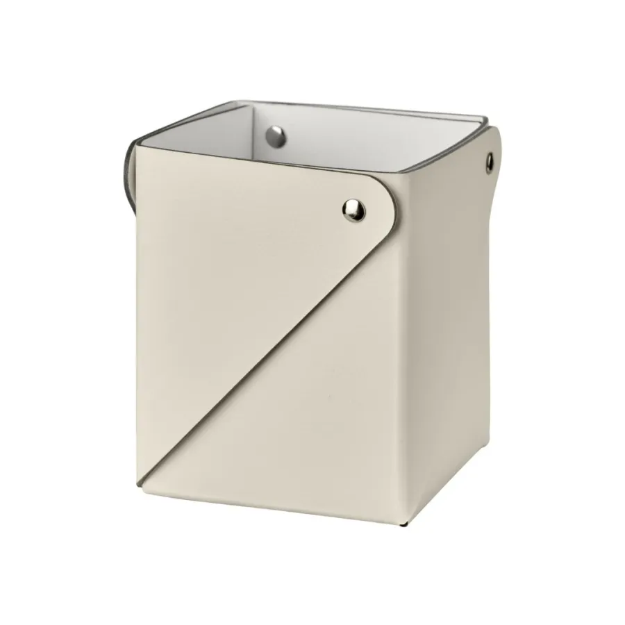 obrazek 1 Luksusowe pudełko Miu 7x7xH8 cm ze skóry w kolorze waniliowym