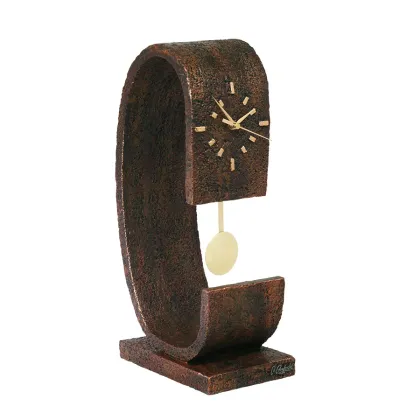 Zdjęcie Wykwintny brązowy zegarek z wahadłem