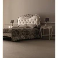 Zdjęcie Włoskie dwuosobowe łóżko