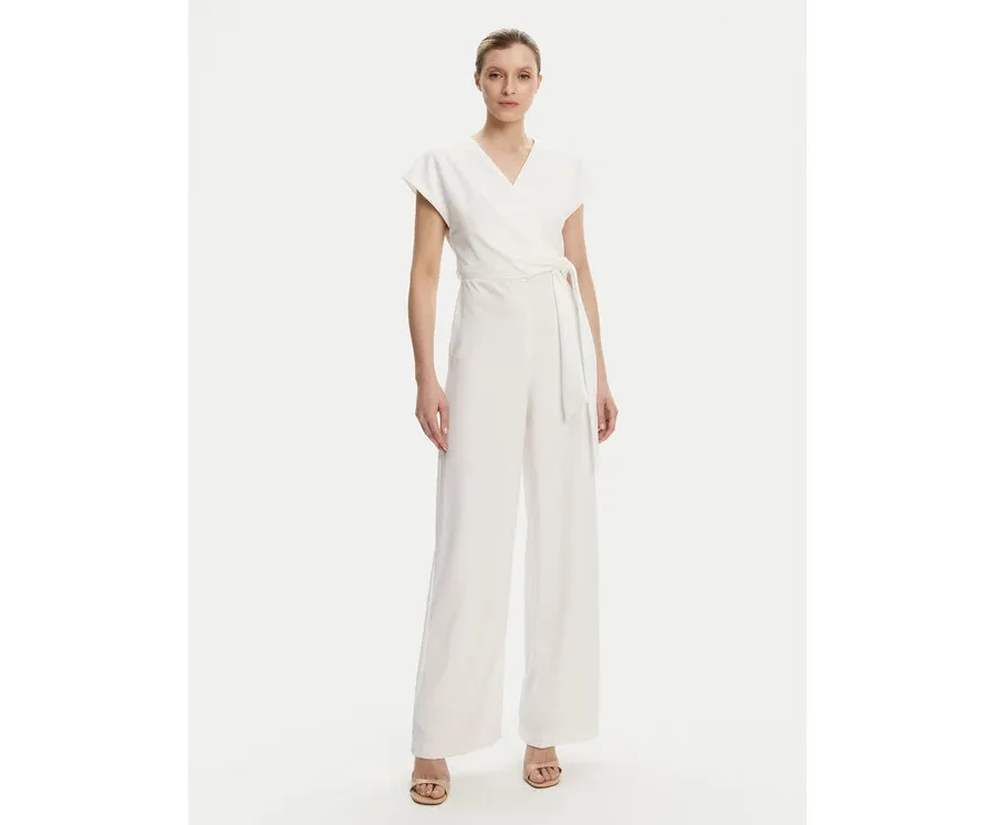 obrazek 1 Rinascimento Kombinezon CFC0122679003 Biały Regular Fit