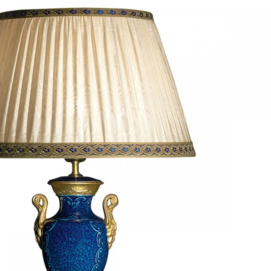 obrazek 3 Klasyczna lampa stołowa H.32xL.15xP.13 cm